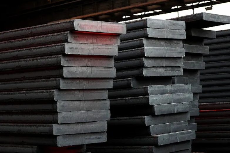 中厚鋼板表面質(zhì)量會出現(xiàn)哪些缺陷